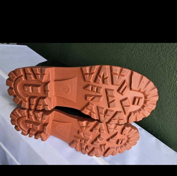 Spring Rain Boots Unisex NWOT Vintage Canadian Rubber Boots - Picture 11 of 16